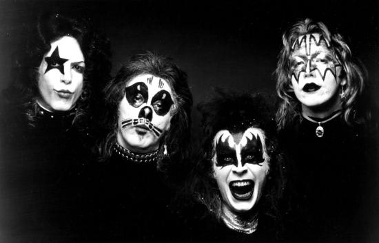 kiss-band.jpg