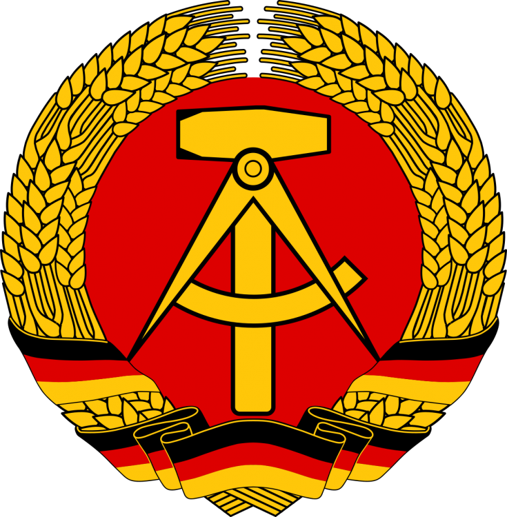 1200px-Coat_of_arms_of_East_Germany.svg.png