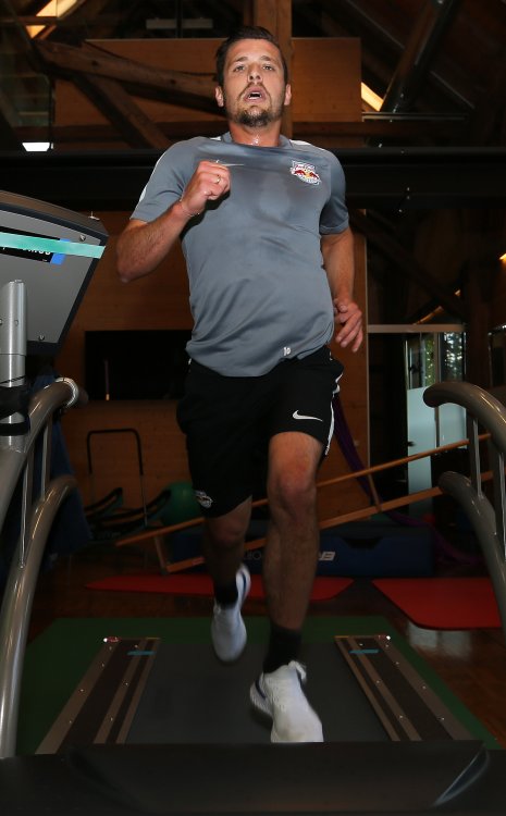 Zlatko Junuzovic Fitnesstest 1.jpg