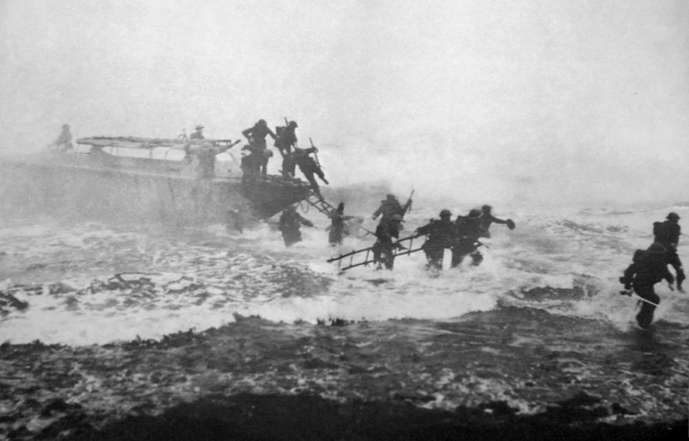 jack_churchill_leading_training_charge_with_swordjpg.jpg