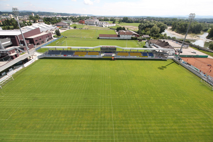 Stadion_Ostansicht_klein.jpg