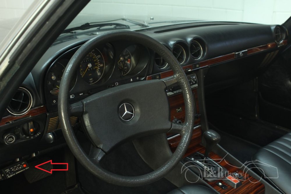 mercedes-280sl-1980-M8870-059.jpg