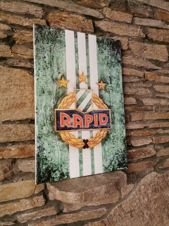 _Rapid Wappen Hochformat.jpg