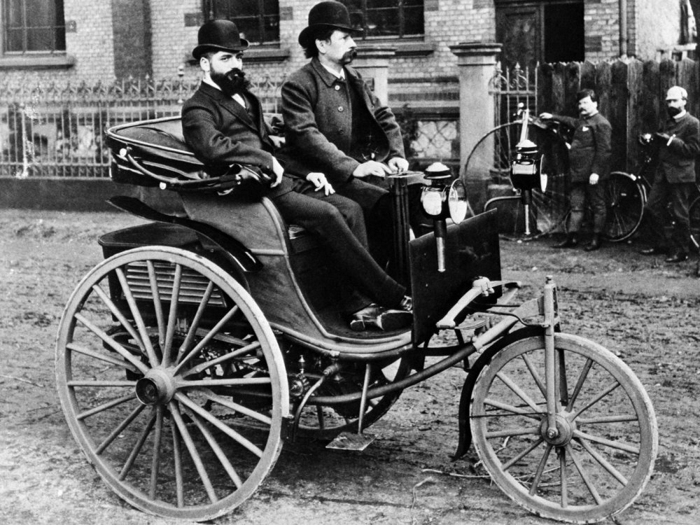 PKW1011-Benz-Patent-Motorwagen-1886---1894.jpg