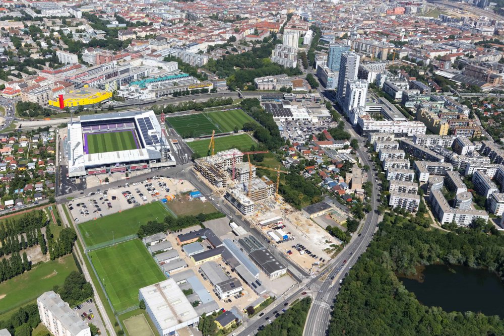 Horr Stadion_Generali Arena mit Viola Park und Monte Laa.jpg