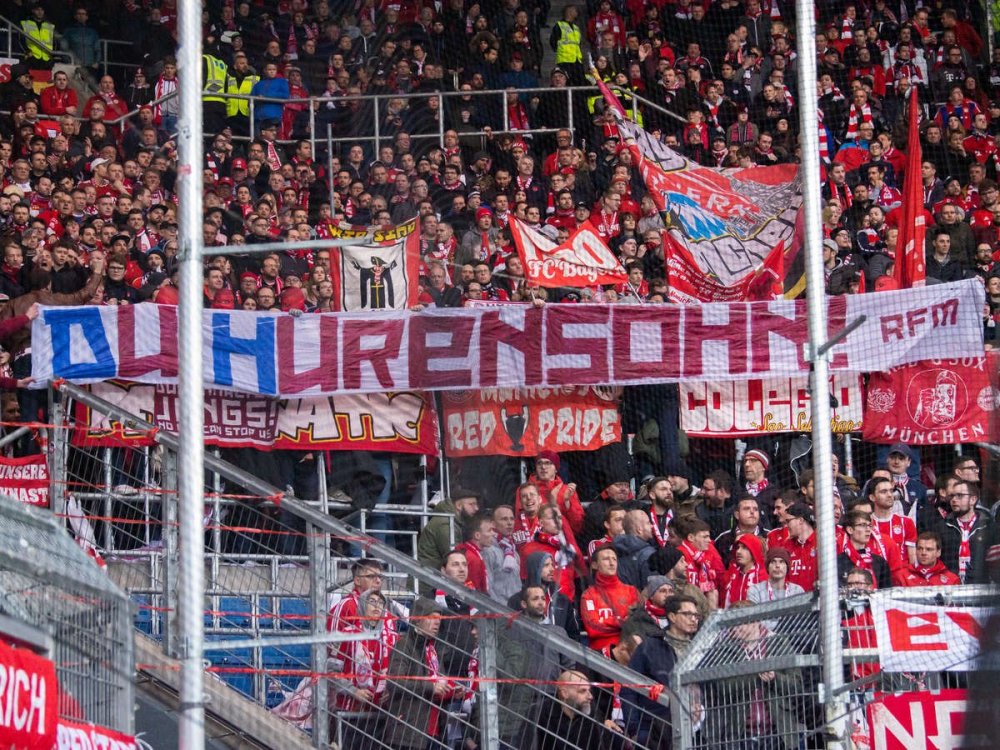 47360502-fc-bayern-muenchen-fans-ultras-hp2HDnjKQee.jpg