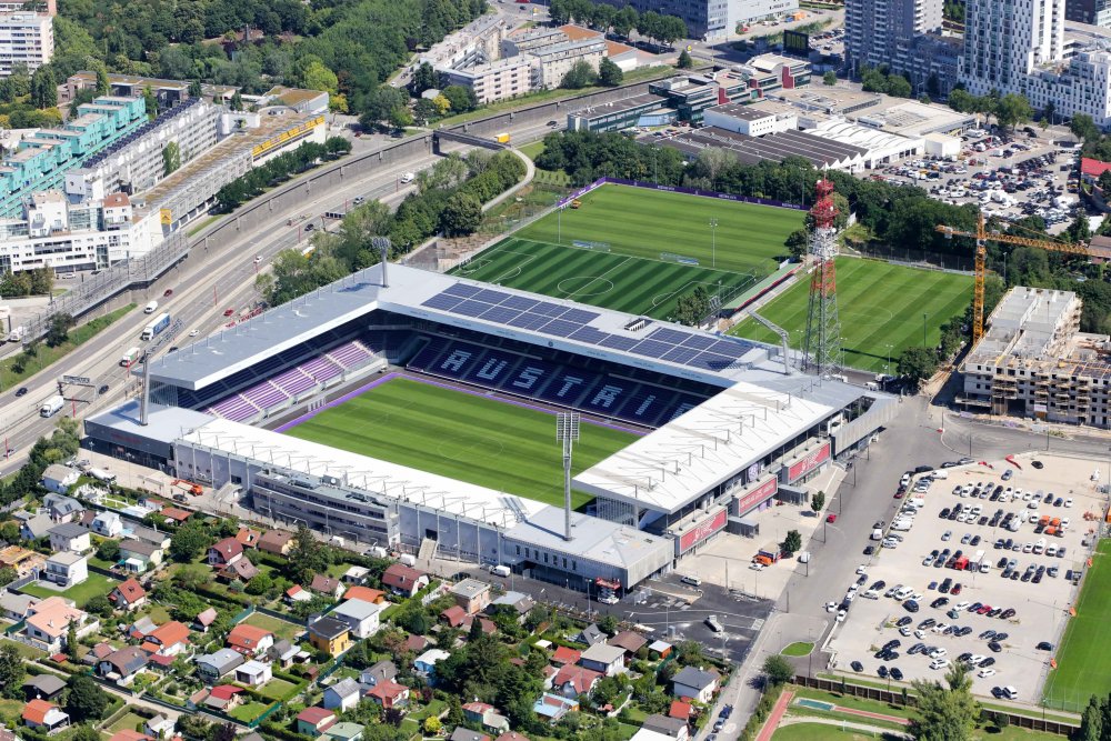 generali arena von oben.jpg