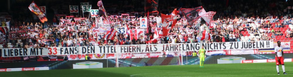 FC_Red_Bull_Salzburg_vs._SK_Rapid_Wien_(13._Mai_2017)_21.jpg