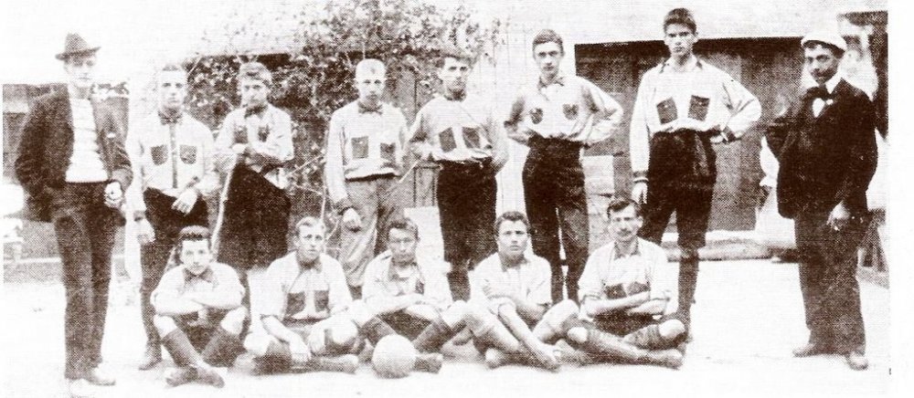 k-1898_Mannschaft.jpg