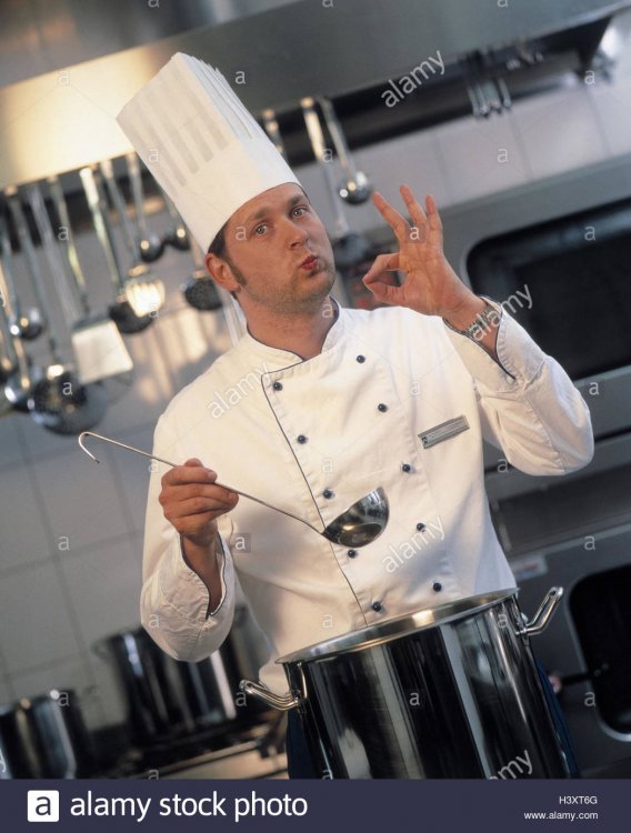 grosskuche-kochen-topf-suppe-schopfloffel-versuchen-geste-hervorragend-berufe-kuche-mann-kosten-geschmack-saison-schopfkelle-mimik-lecker-hervorragend-nun-zart-zufrieden-beruf-lehre-am-arbeitsplatz-in-der-nahe-im-inneren-h3xt6g.jpg