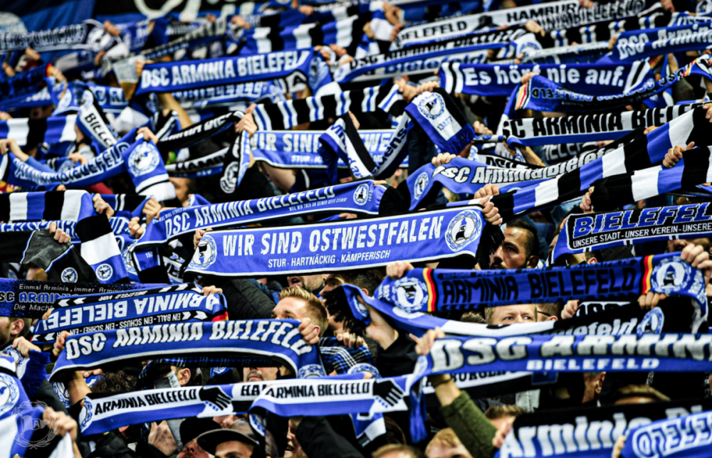 csm_arminia-blau-fans_2da57696c3.png