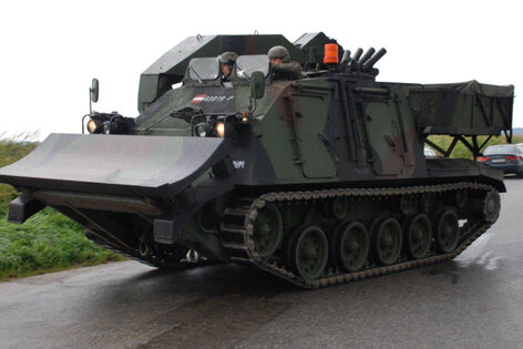 saurer3.5182556.jpg
