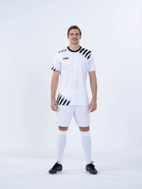 BWT_One_Trikot_weiss_2_800x800.jpg