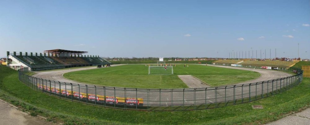 Stadion_NK_Radnik_Velika_Gorica.jpg