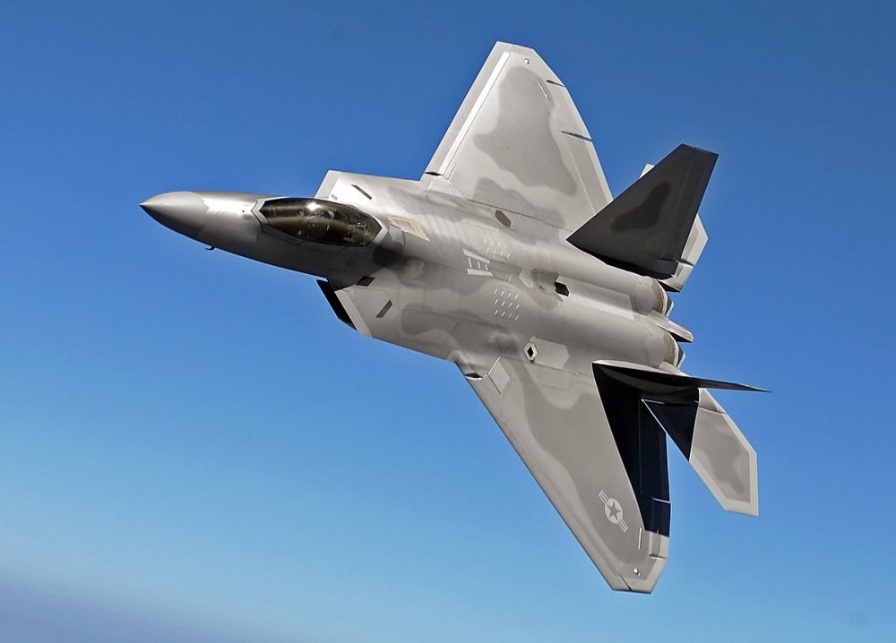 1200px-Raptor_F-22_27th.jpg