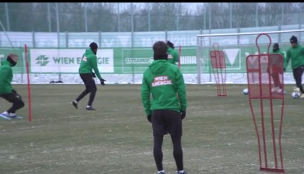 Screenshot_20240108_170940_SK Rapid.jpg