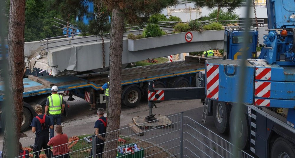 2025-07-17 09_15_11-Zustand stabil - Arbeiter nach Brückendrama außer Lebensgefahr _ krone.at und 3 .jpg