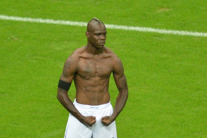 balotelli_euro_0228.jpg.48917e3699f6fa191f14160c3d6c718c.jpg