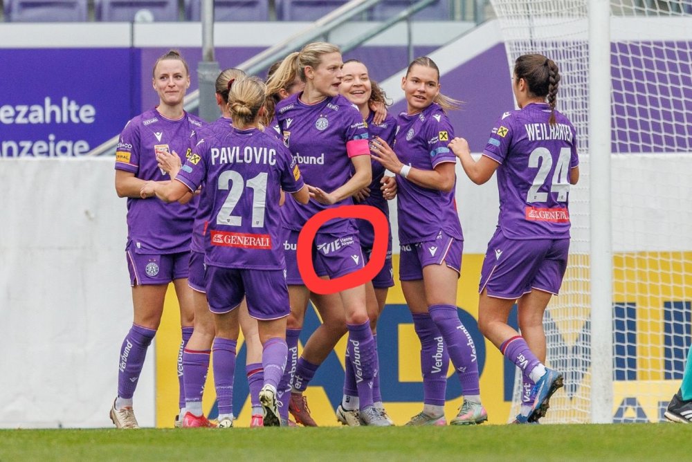 torjubel-austria-wien-frauen-vs-lask-01-11-25-oefb-raimund-nics-pumann.jpg